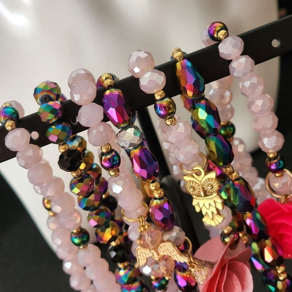 Hand Made Set of 7 AB Pink Crystal Glass Bracelets with Gold Charms Semanario - Picture 6 of 7